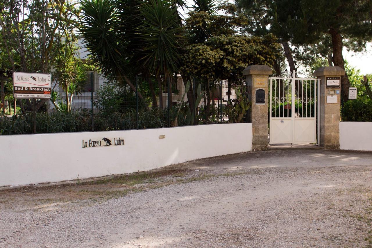 B&B La Gazza Ladra Carmiano  外观 照片